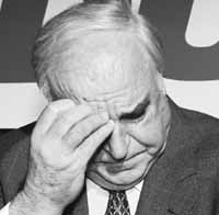Helmut Kohl se retira de escena tras 16 a&ntilde;os.
