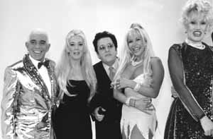 Gasalla y su troupe de este a&ntilde;o, que incluy&oacute; a las &iacute;ncreibles Alejandra Prad&oacute;n y Mariana Nannis.