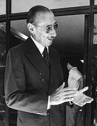 na02fo02.jpg (11945 bytes)