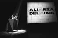 L&oacute;pez Murphy fue uno de los expositores en el Teatro Opera.A De la R&uacute;a le gusta porque el economista, dijo, conoce la realidad.
