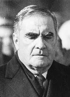 Jefes: Granillo Ocampo y Massera.