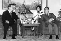 na24fo01.jpg (11473 bytes)