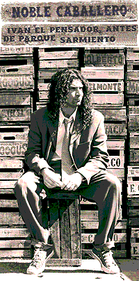Ivan Noble, los Caballeros de la Quema antes de Pque. Sarmiento