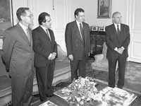 na11fo01.jpg (10755 bytes)