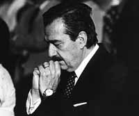 El ex presidente sigue asistiendo a misa en Chascom&uacute;s.Va a la iglesia cuando visita a su madre.