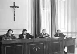 na17fo01.jpg (9688 bytes)