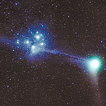El cometa y las Pleyades