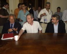 /fotos/rosario/20061024/notas_o/02A.JPG