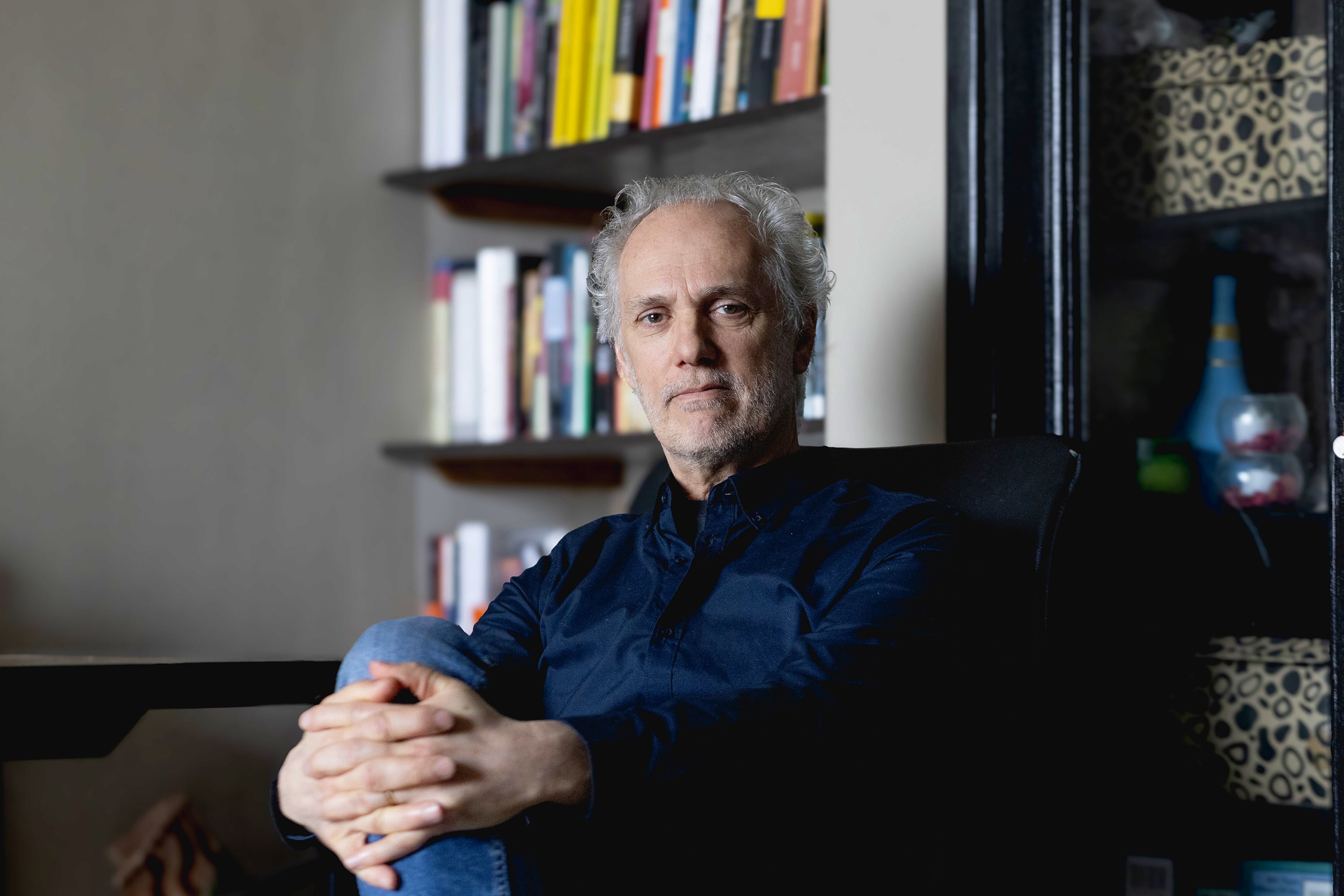 Juresa diferencia la infancia de la niñez. 