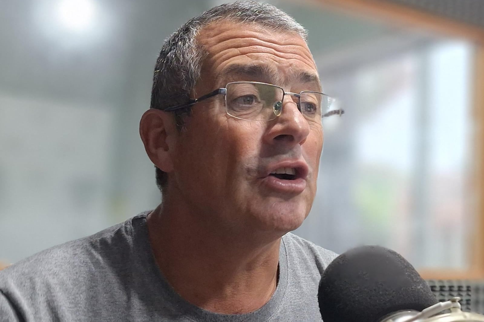 El intendente Suescún no pudo escapar de la polarización nacional. 