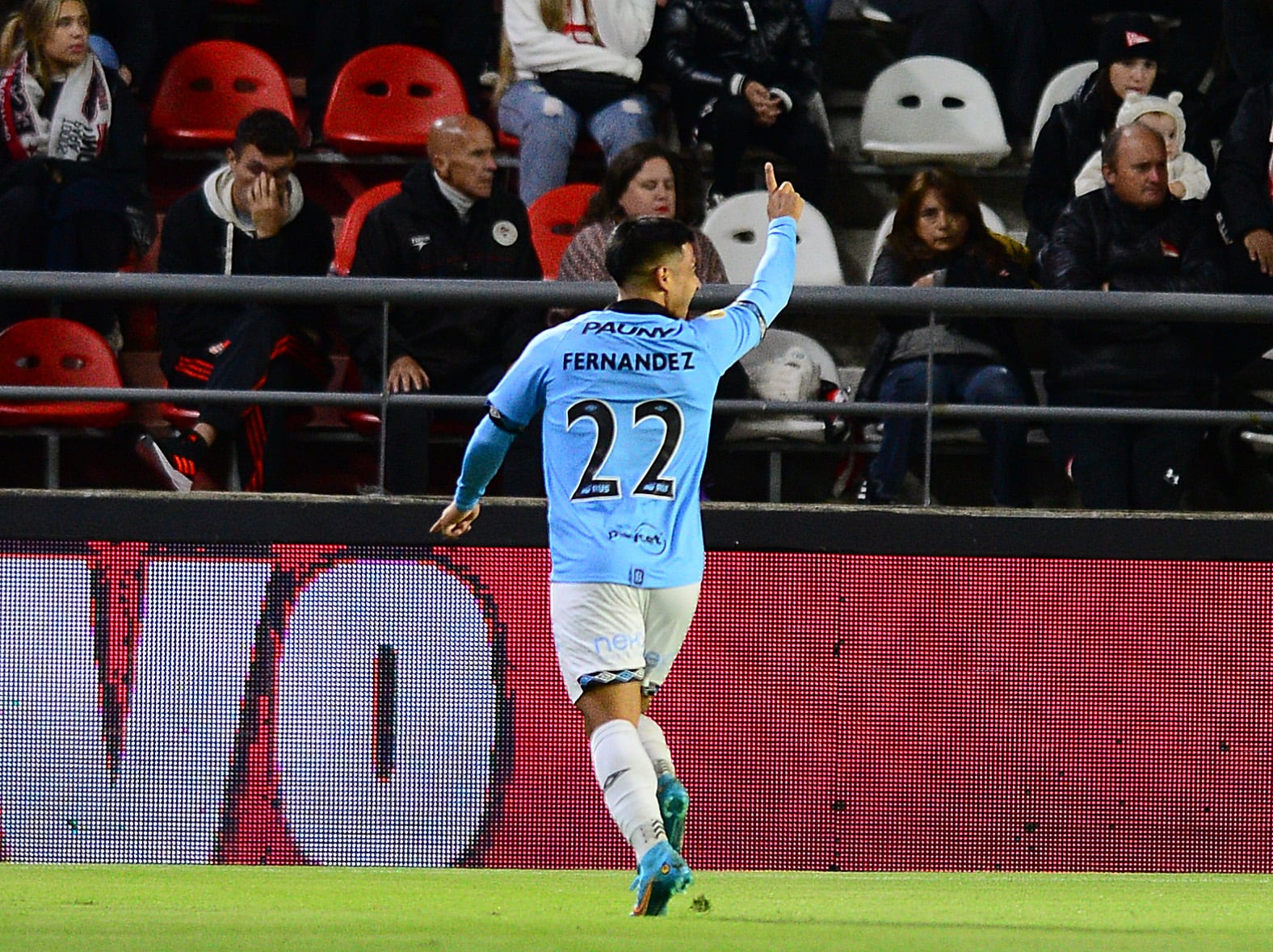 El festejo de Fernández al final del primer tiempo