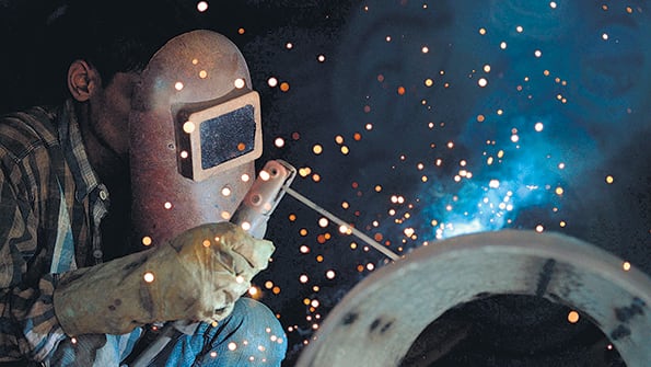 En abril, el 46 por ciento de las metalúrgicas achicaron sus planteles de personal.