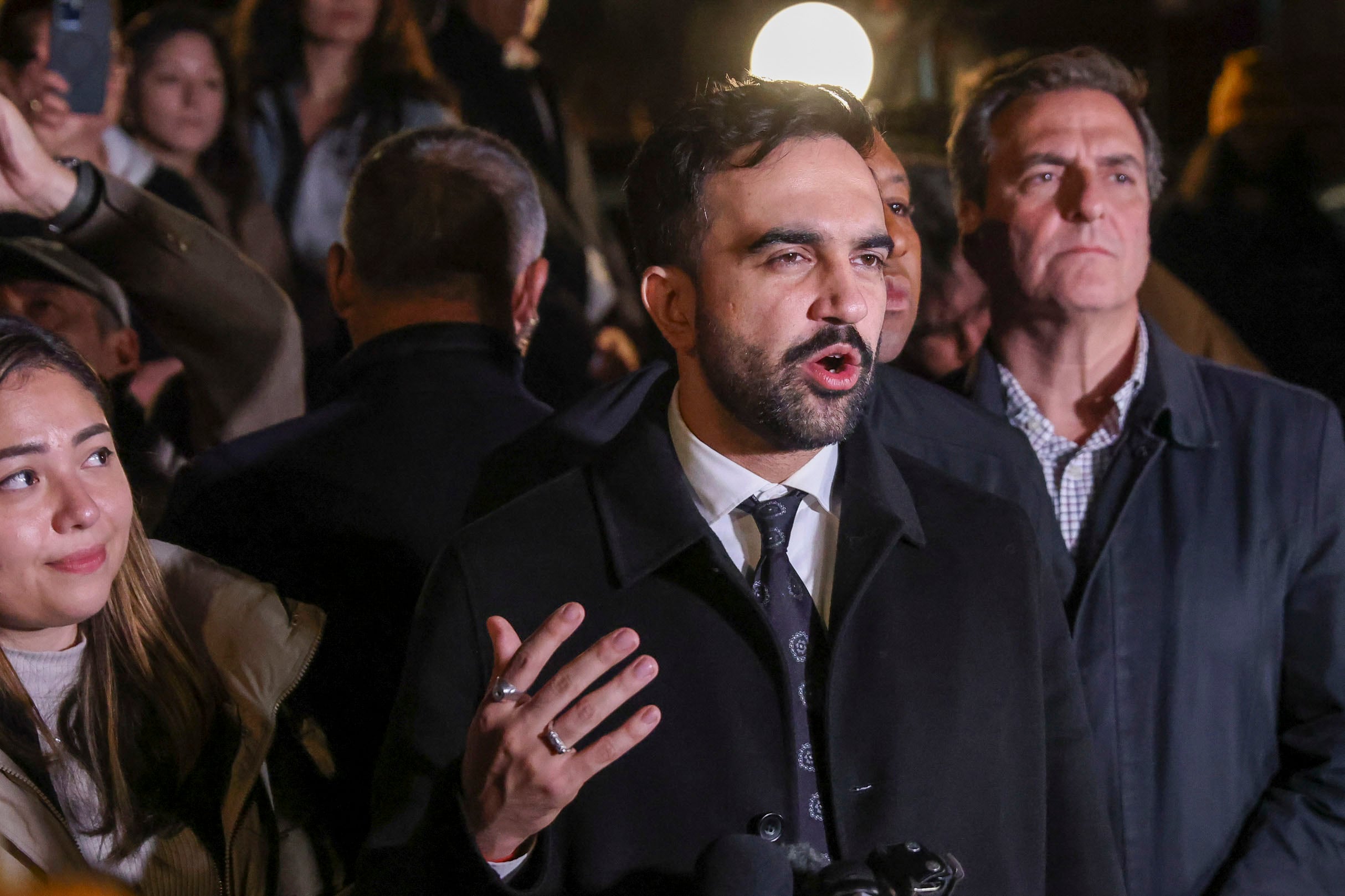 De 34 años y ascendencia ugandesa, Mamdani estuvo en boca de todos desde que venció en las primarias al veterano Andrew Cuomo