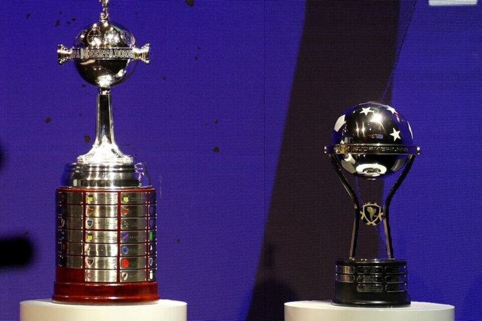 Trofeos de Copa Libertadores y Sudamericana