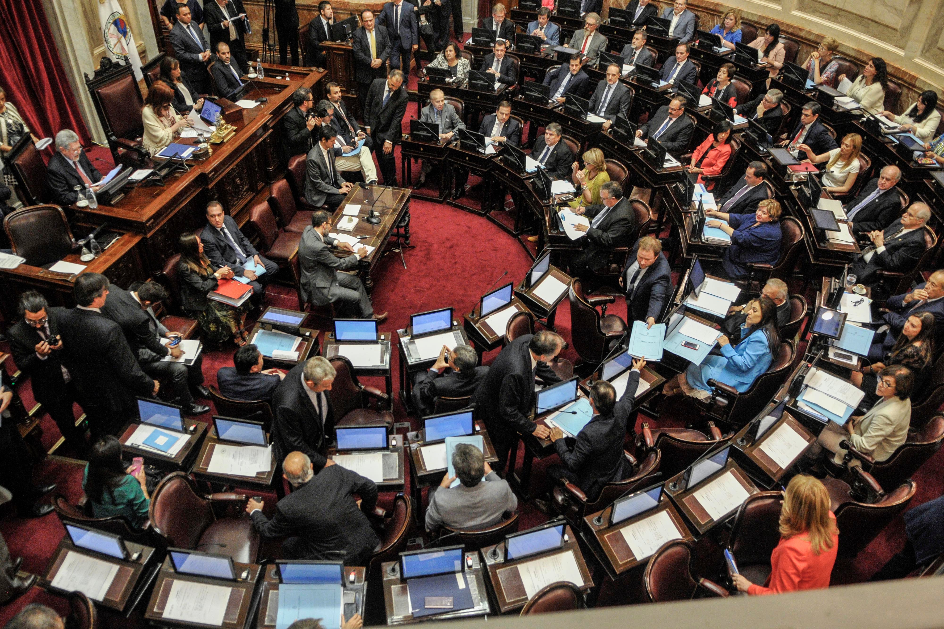 Las cámaras legislativas sesionarán durante todo el mes de febrero.