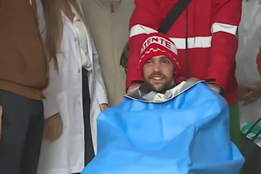 Pablo Grillo continúa internado en rehabilitación tras recibir un disparo en la cabeza durante una marcha reprimida por Gendarmería.        