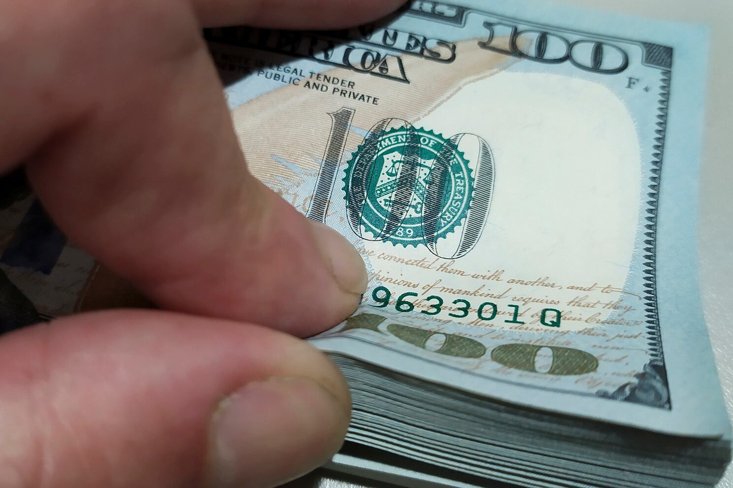 La "fuga de capitales" se lleva una cosecha al año.