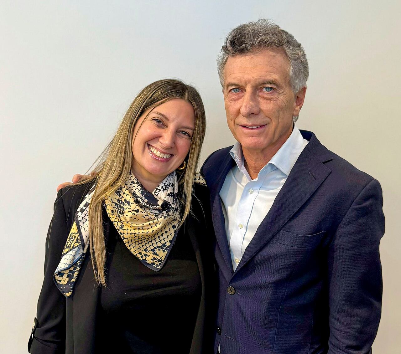 Silvia Lospennato junto con Mauricio Macri. 