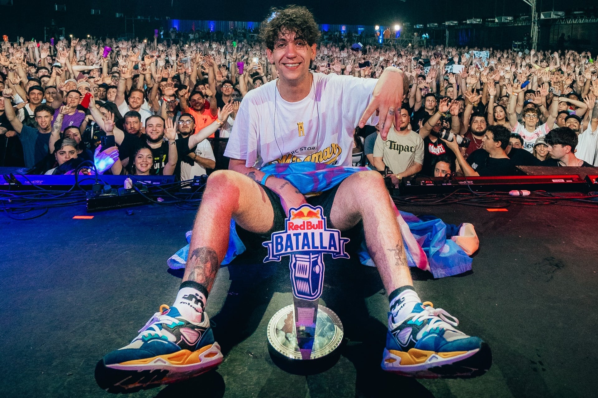 "Es una en un millón", dice de la Internacional. "Hay altos nombres, está el plato ahí servido y yo lo quiero comer con la mano"