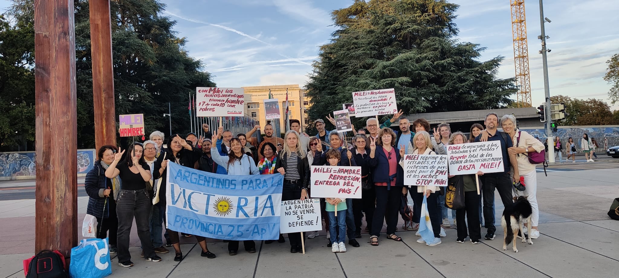 Los argentinos que protestaron en Suiza.