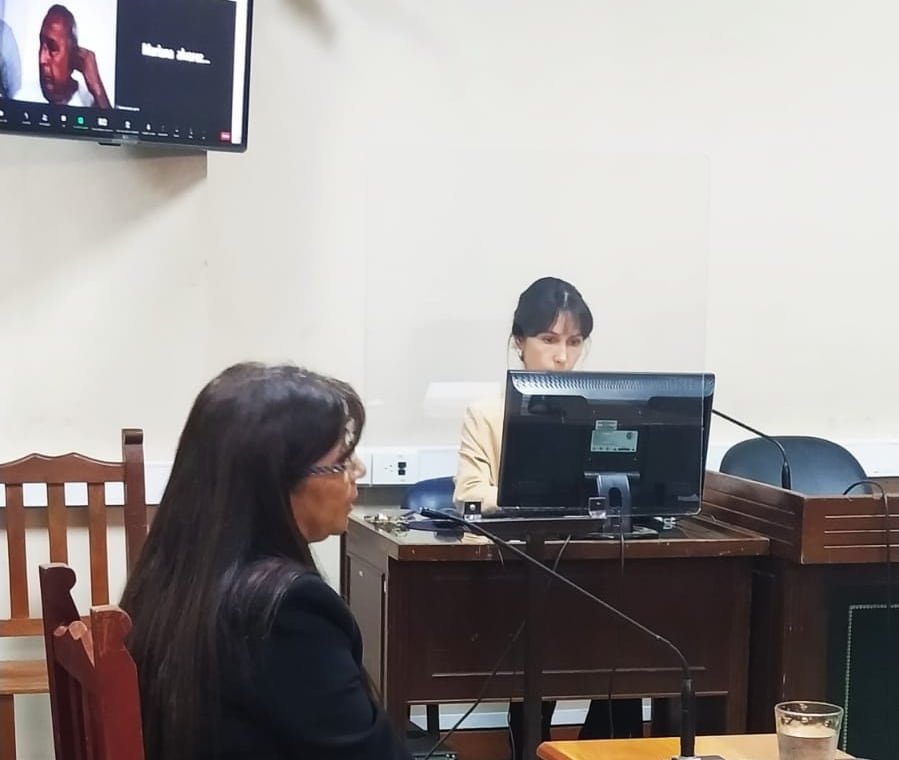 Evangelina Cuadri. En la pantalla, el represor que reconoció. 