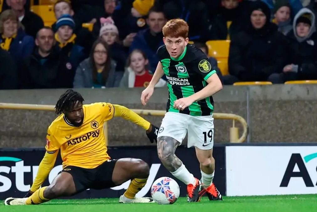 Barco jugó unos minutos en Brighton ante Wolverhampton