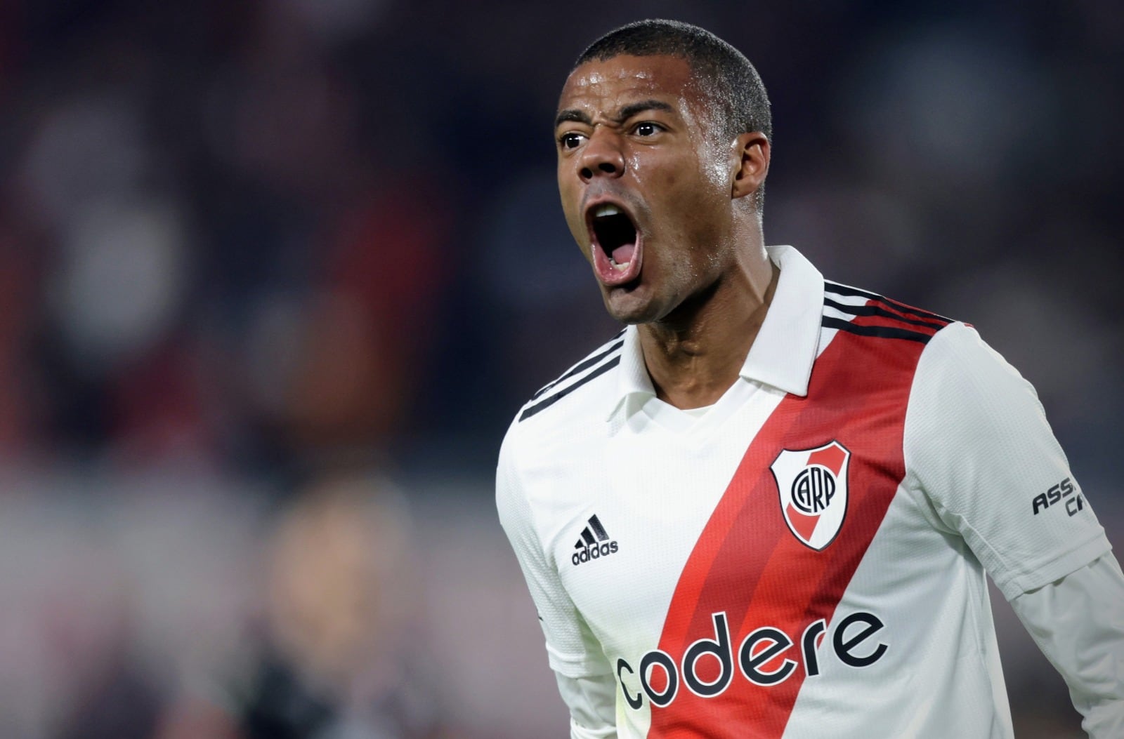 De La Cruz viene de jugar en su seleccionado