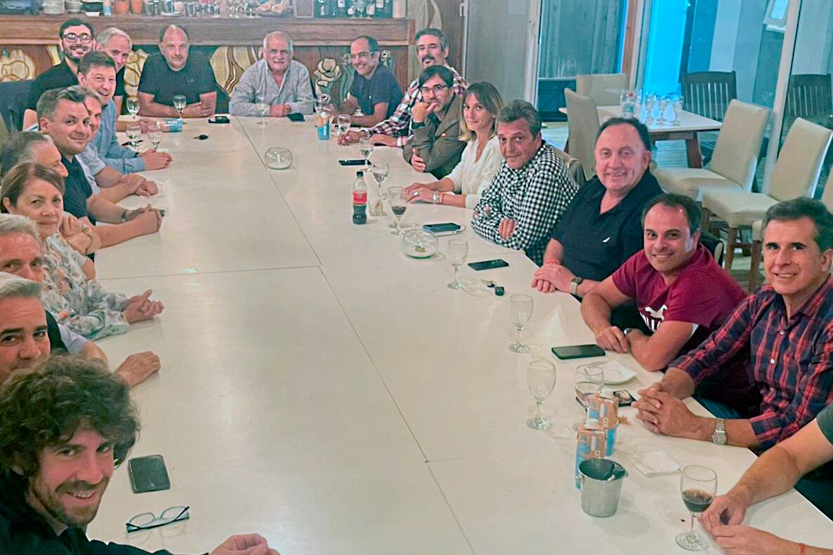 Sergio Massa con intendentes del Frente Renovador. 