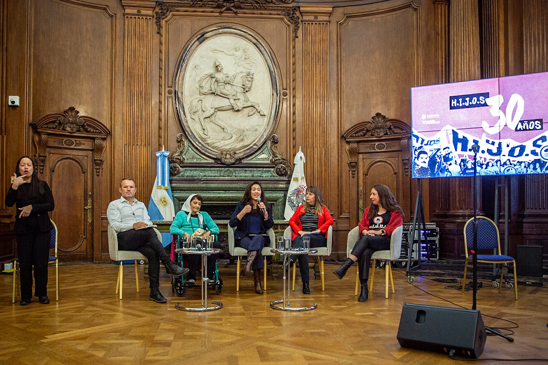 Del acto en la Legslatura también participó Taty Almeida.