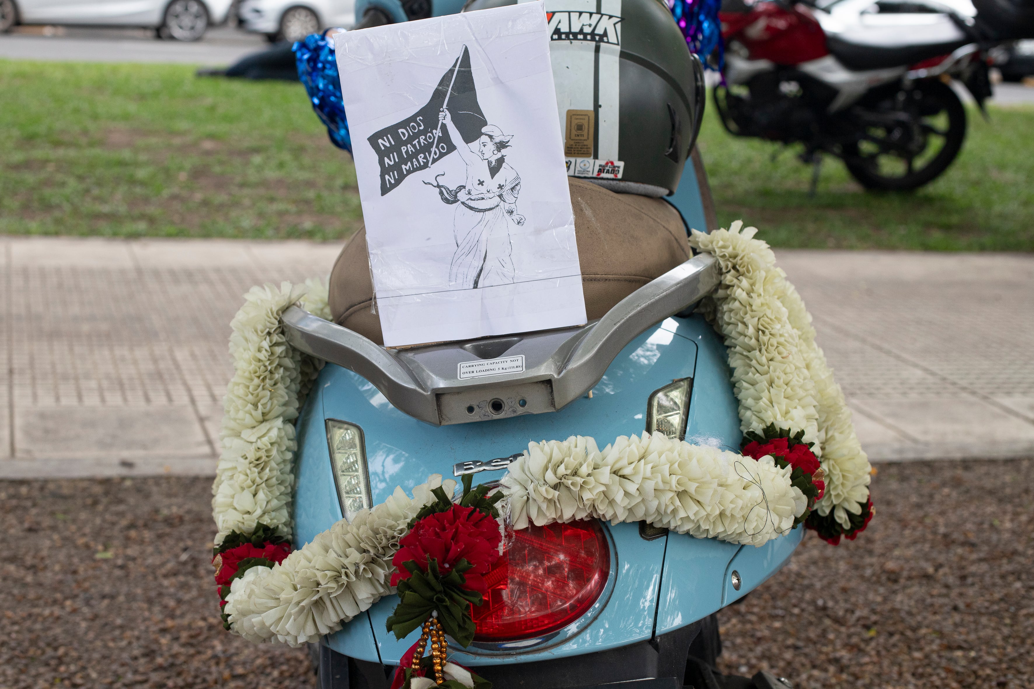 Cada día son más quienes se unen a la Caravana motoquera antifascista.