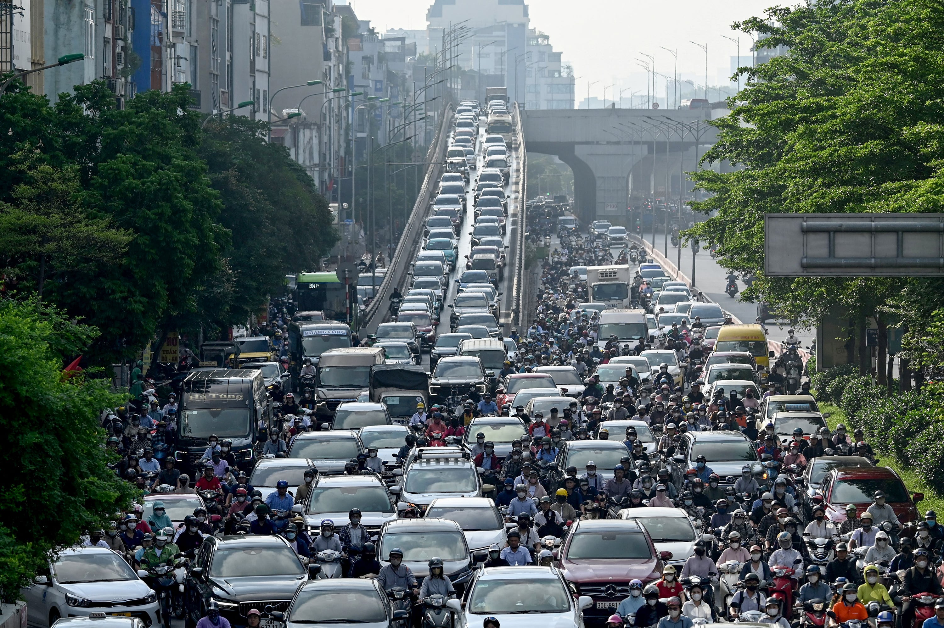 Embotellamiento de tráfico el 17 de julio pasado en Hanoi, Vietnam