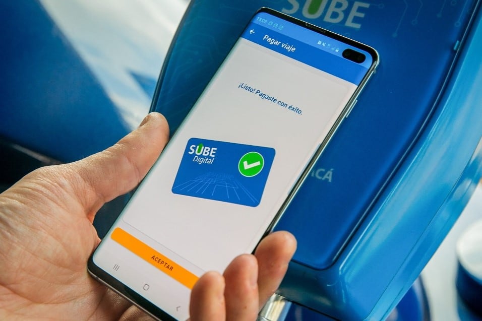 El Gobierno anunció la puesta en marcha de la Tarjeta SUBE Digital, para pagar el boleto de colectivo desde el celular.