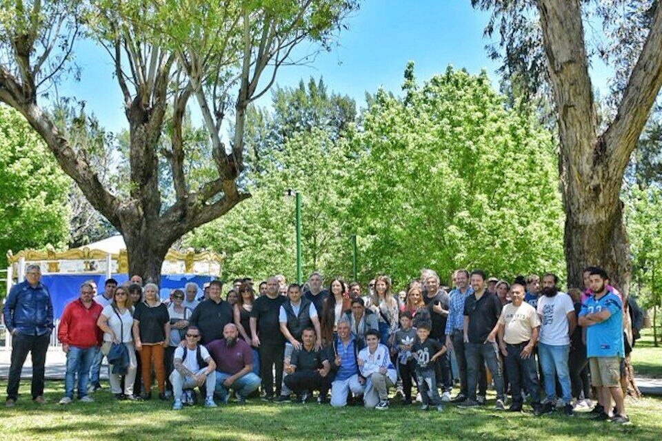 La foto en el camping del Sindicato de Empleados de Comercio de Quilmes.
