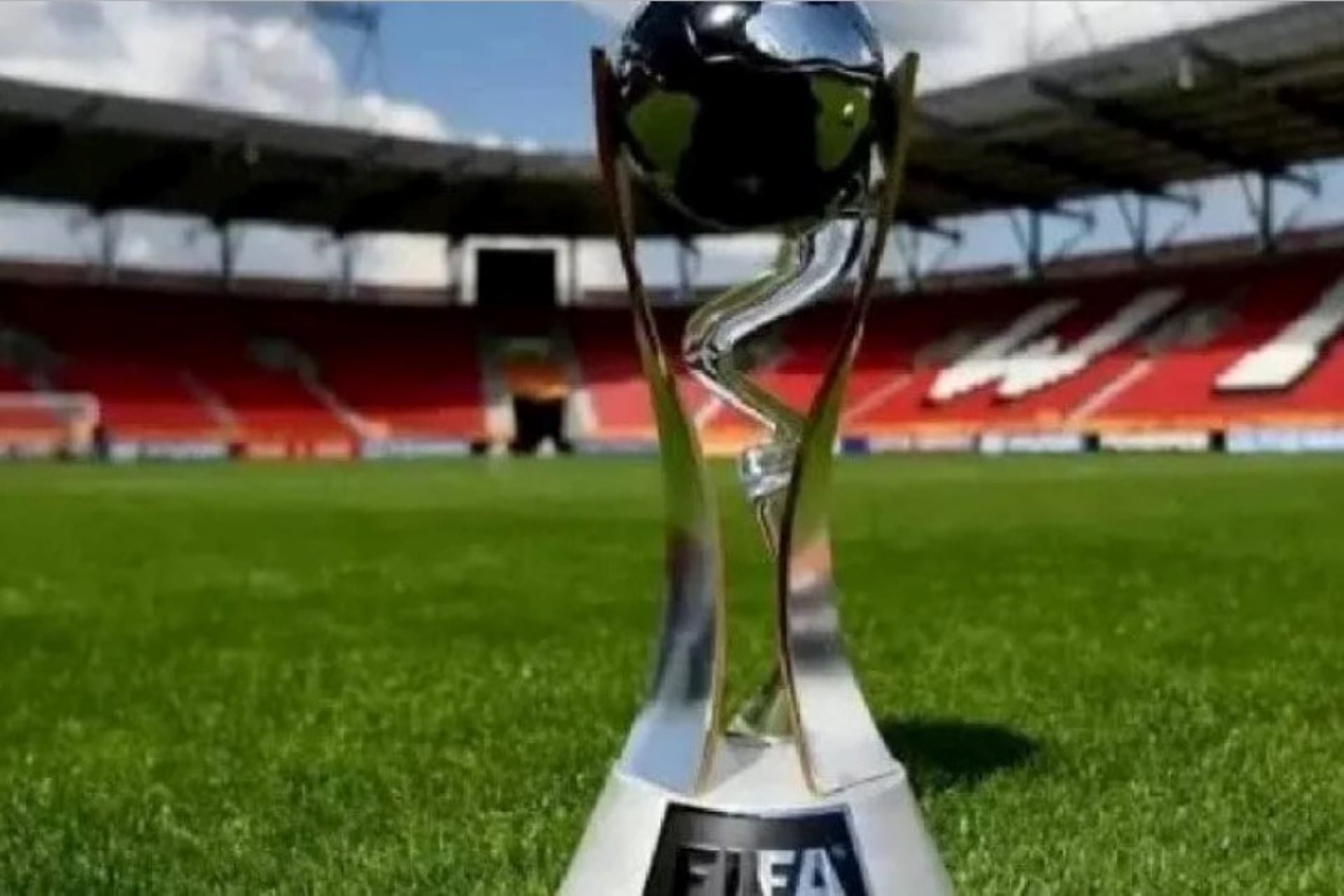 La AFA se postuló para que la Argentina sea sede del Mundial Sub-20. 