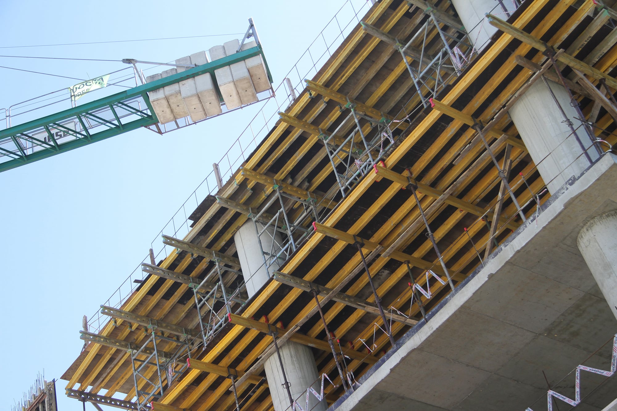 Frente a 2024 se perdieron 13.000 puestos registrados.