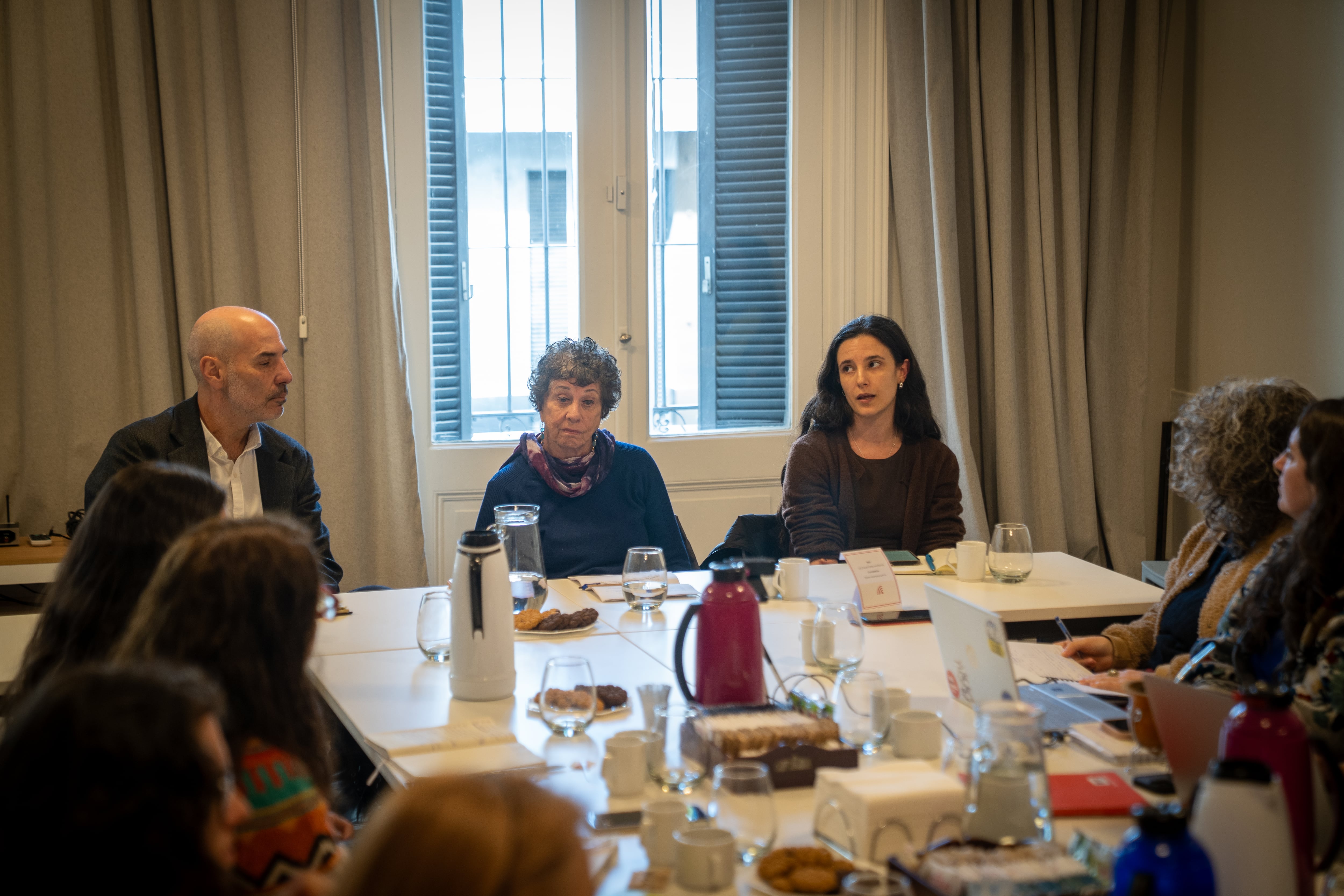 Los abogados especialistas en Migraciones Bárbara Hines y Pablo Ceriani Cernadas conversaron con la periodista Lucía Cholakian Herrera en el CELS