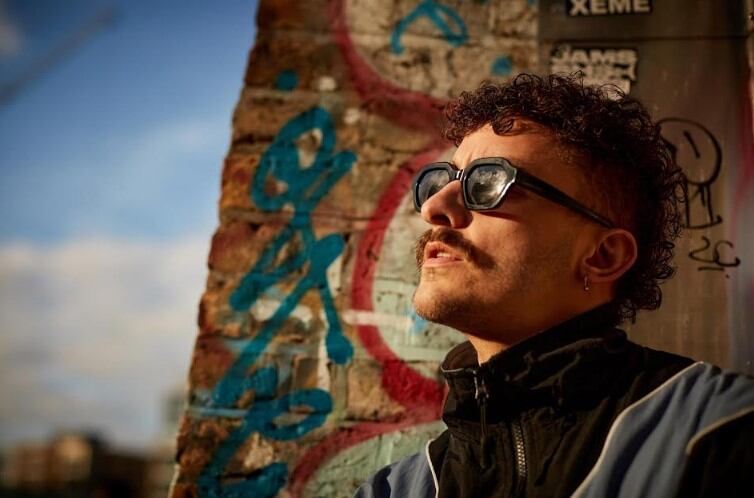 El disco de Szmierek ya se metió en el podio de los discos independientes más vendidos de su país.