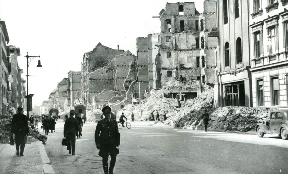 Al término de la Segunda Guerra Mundial, varias ciudades europeas, entre ellas la propia Berlín, quedó devastada.