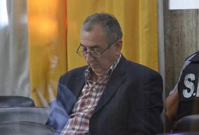 El represor y apropiador Segundo Carabajal deberá regresar a la cárcel. Así lo dispuso anoche el TOF 1 de Mendoza, quien decidió revocarle el beneficio de la prisión domiciliaria que le había otorgado a fines con la excusa del  avance del coronavirus.