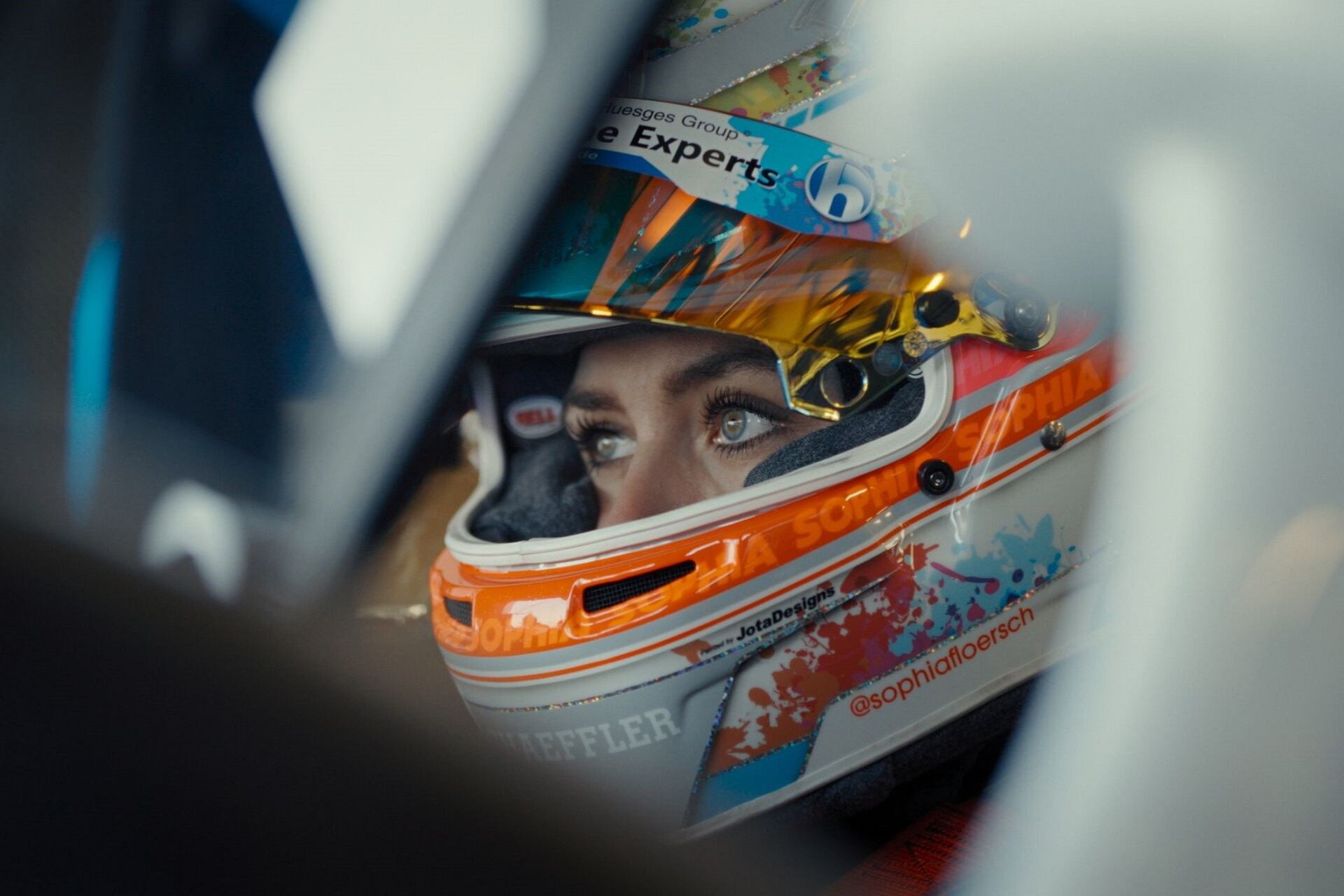 La historia de la corredora alemana categoría 2000, que empezó con los kártings cuando tenía 5 años, ya está en DirecTV