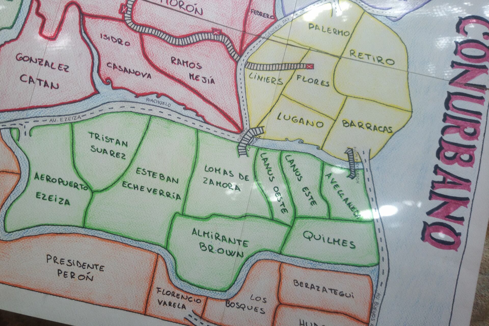 Ailén y Luca subieron el juego gratis a Google Drive, con la idea de que el dinero ahorrado vaya a parar a los comedores.