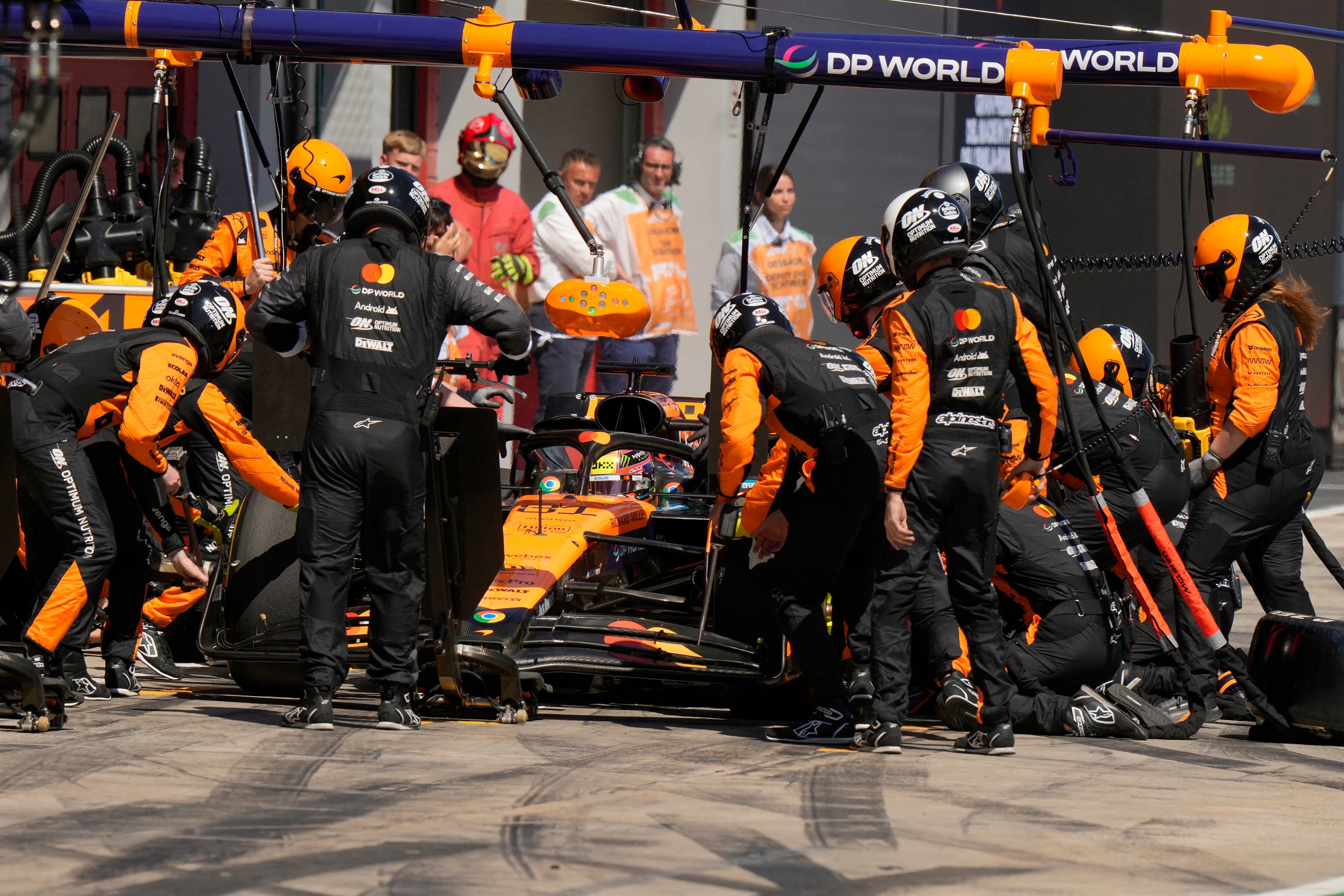 Los cambios de neumáticos le darán más emoción a la carrera en Montecarlo