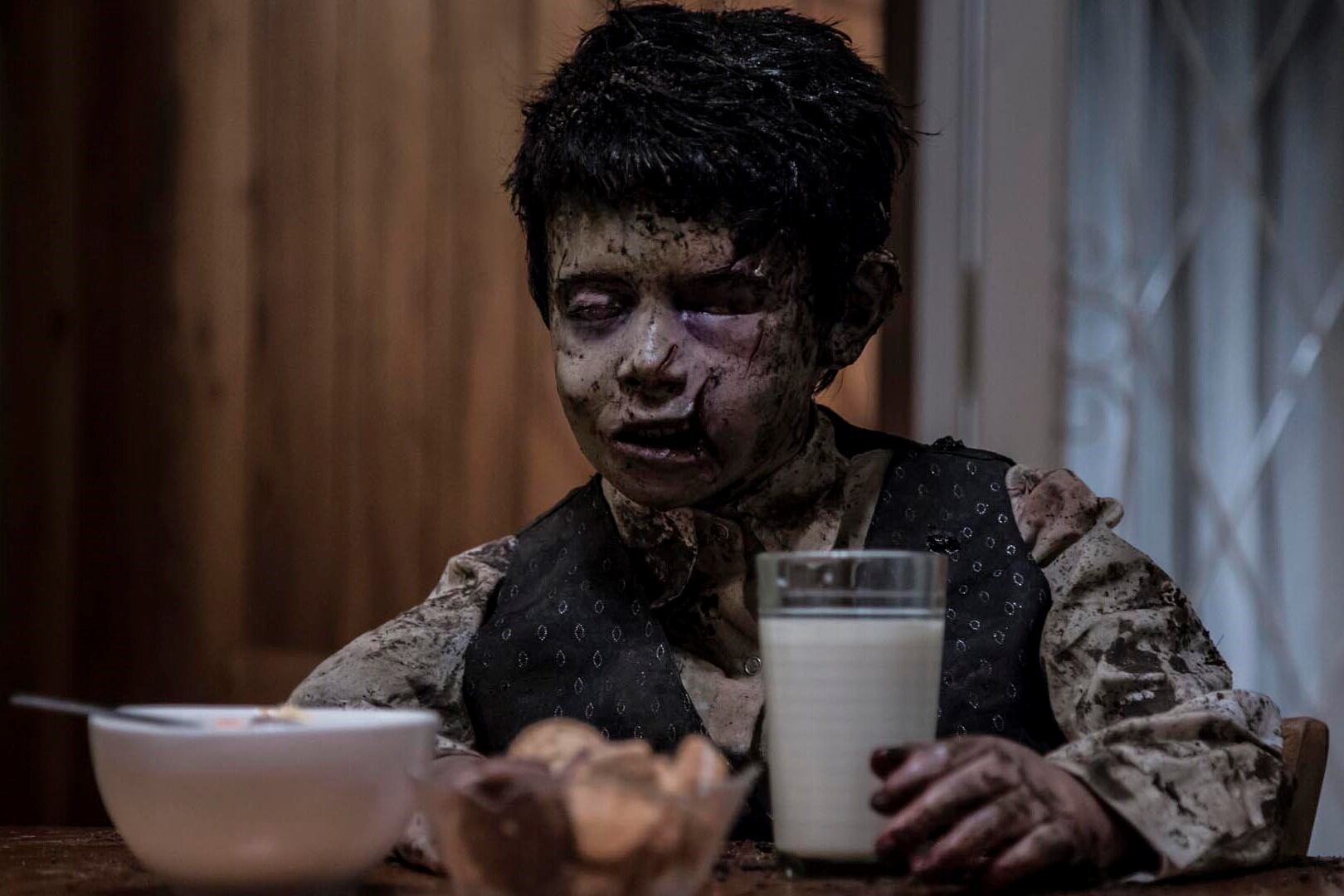 Las meriendas se ponen raras en  la peli "Aterrados", de Demian Rugna, que es parte del ciclo en la sala de cine cercana al Congreso