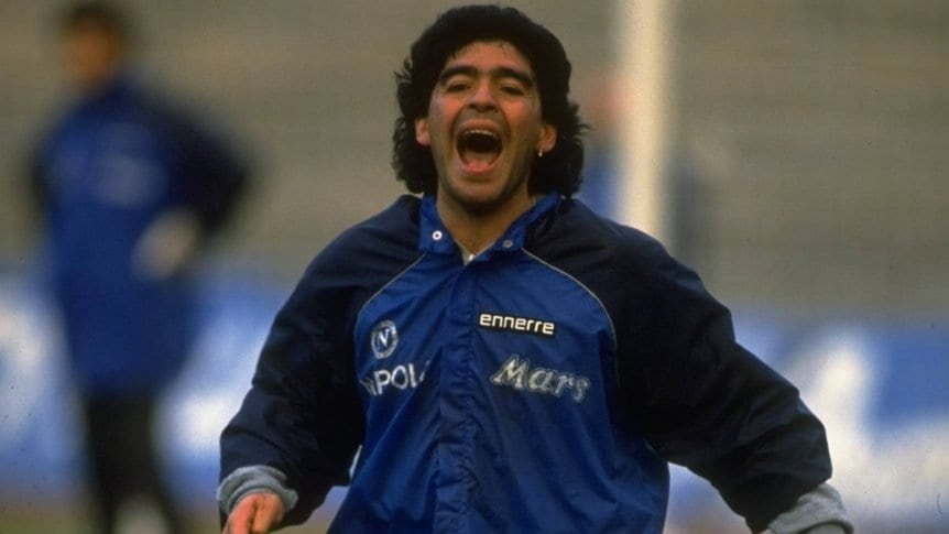 En 1989, el eterno Diego conduciría a Napoli a la consagración en la Copa UEFA