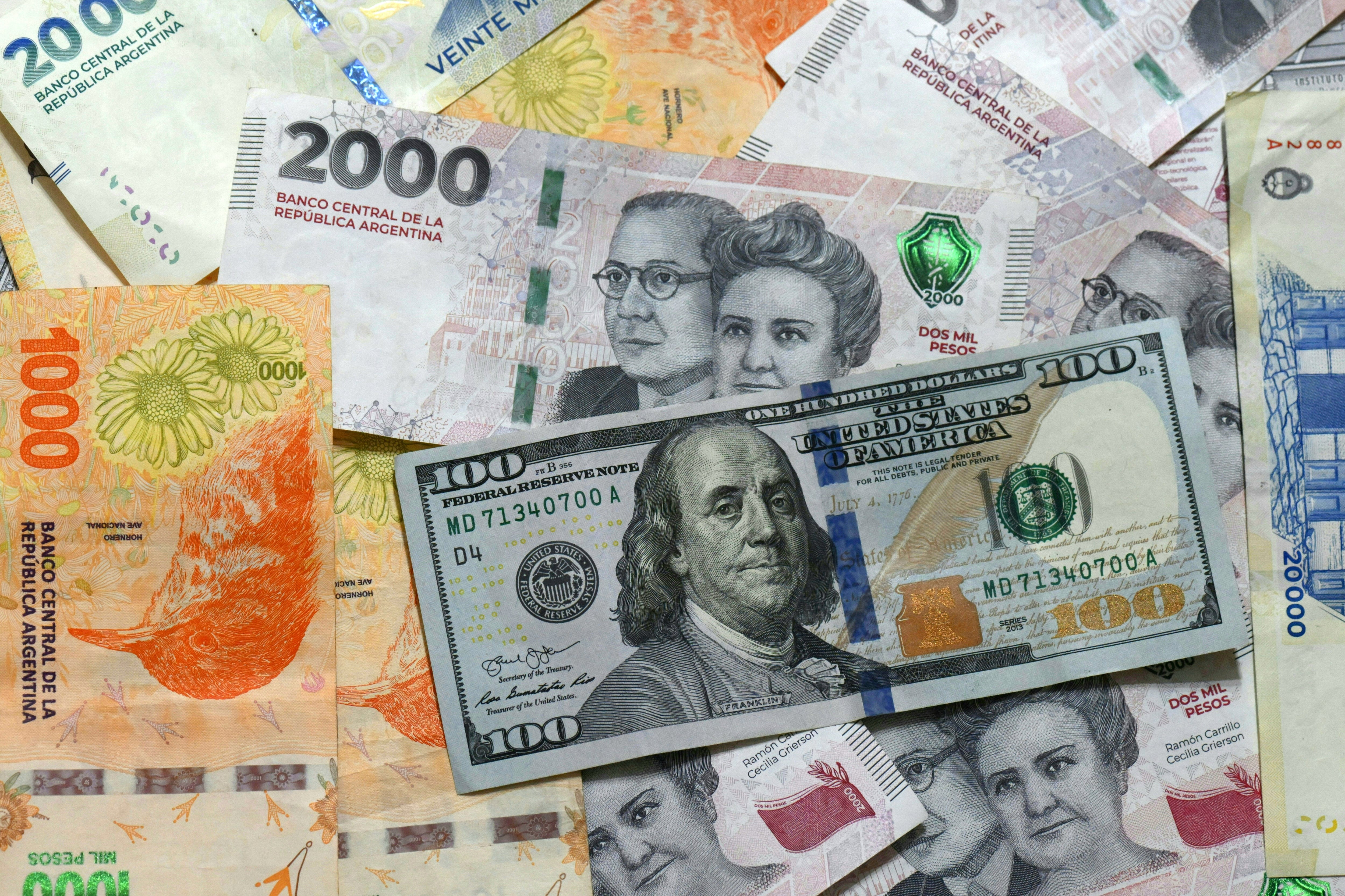 La cotización del dólar y el dólar blue en vivo 