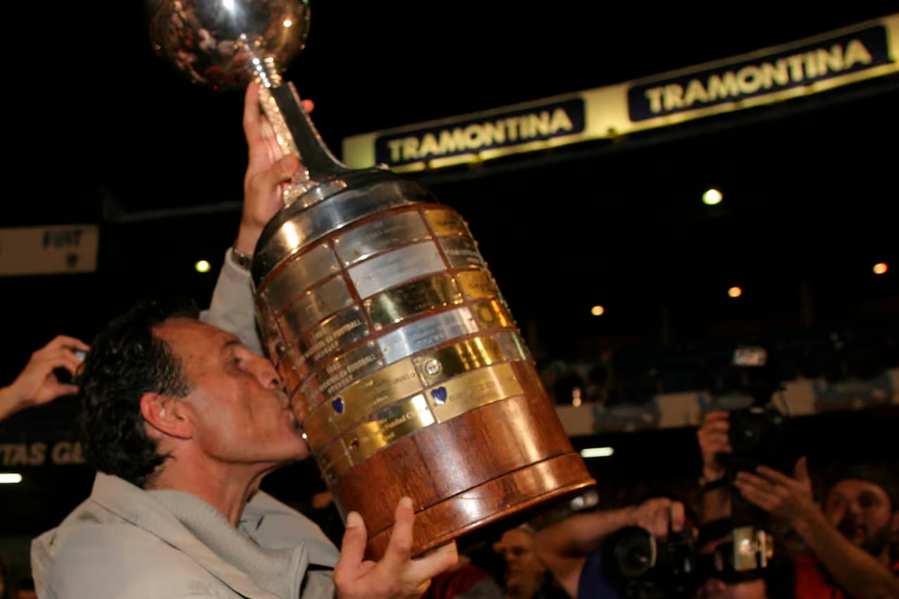 Russo y su mayor logro como DT: la Copa Libertadores con Boca