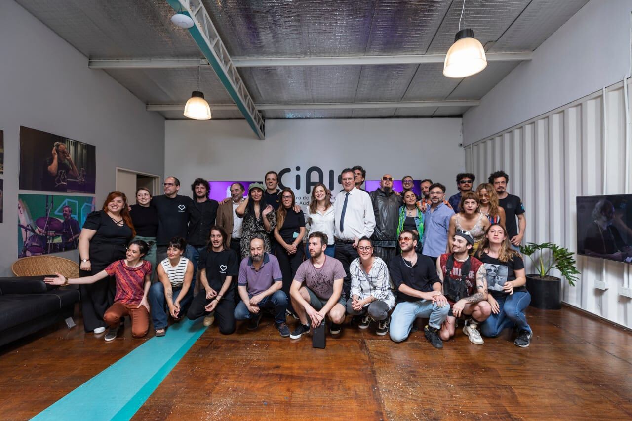 La presentación se realizó en los renovados estudios del CIAM, abandonados por el macrismo.