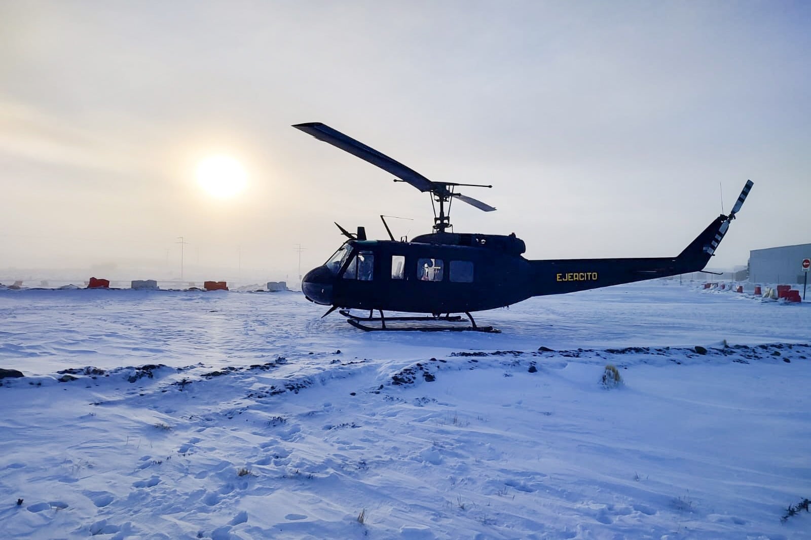 El Ejército ha hecho varios rescates en la nieve.