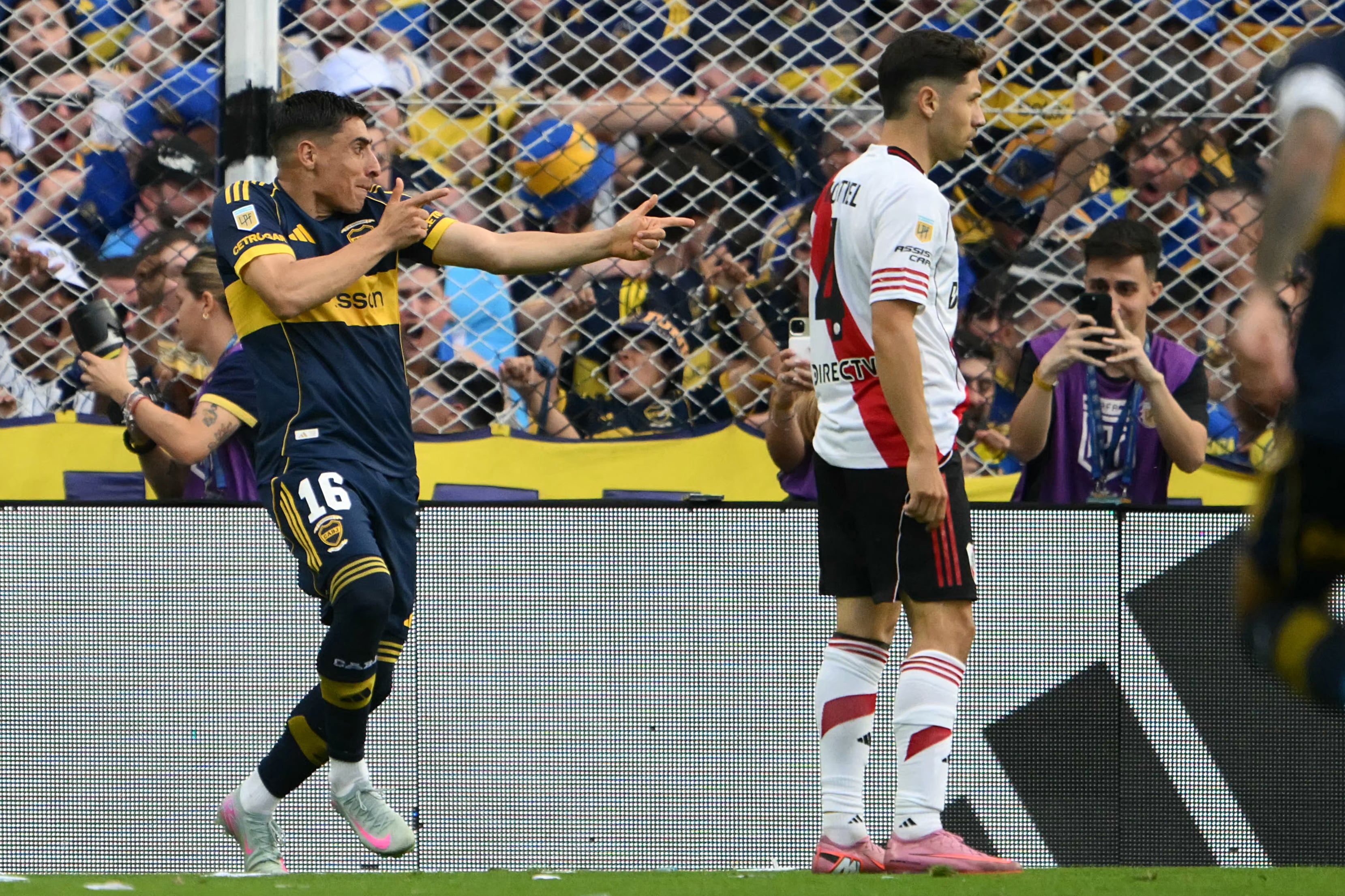 Merentiel dispara y Montiel lo sufre