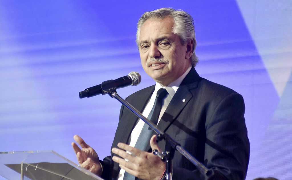 El presidente Alberto Fernández celebró el Globo de Oro para "Argentina, 1985". 